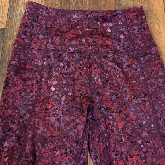 Women's Burgundy Patterned Leggings - Picture 4 of 4